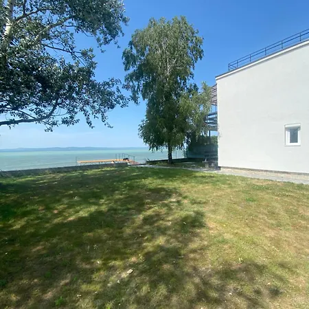 Sunshine Holiday home *
