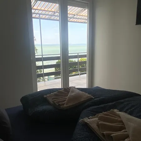 Sunshine Holiday home